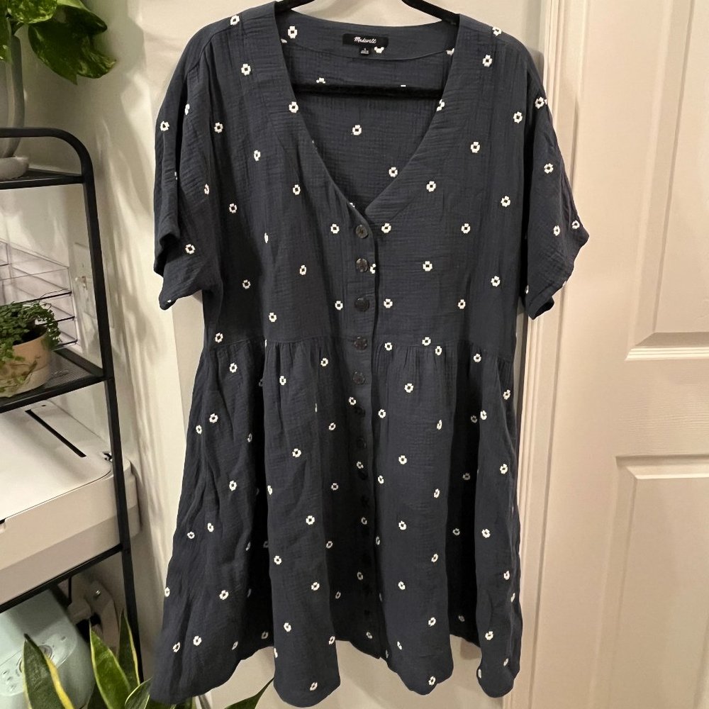 Madewell Embroidered Lightspun Button-Front Mini Dress